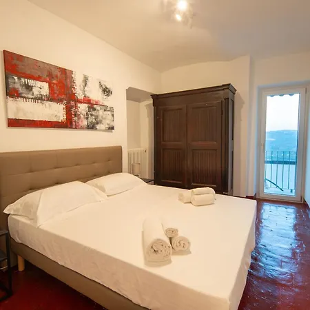Сasa de vacaciones Capo Dalba - Cascina Con Vista Panoramica Diano dʼAlba